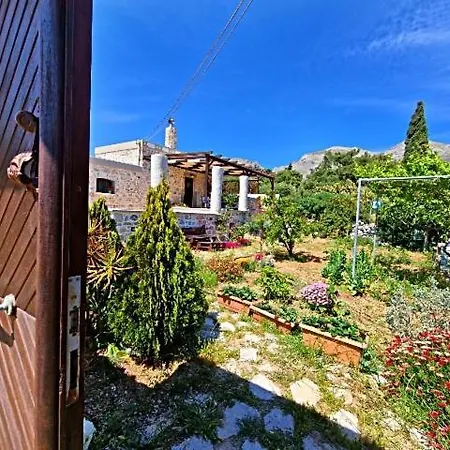 Sevi's Traditional House Holiday home
